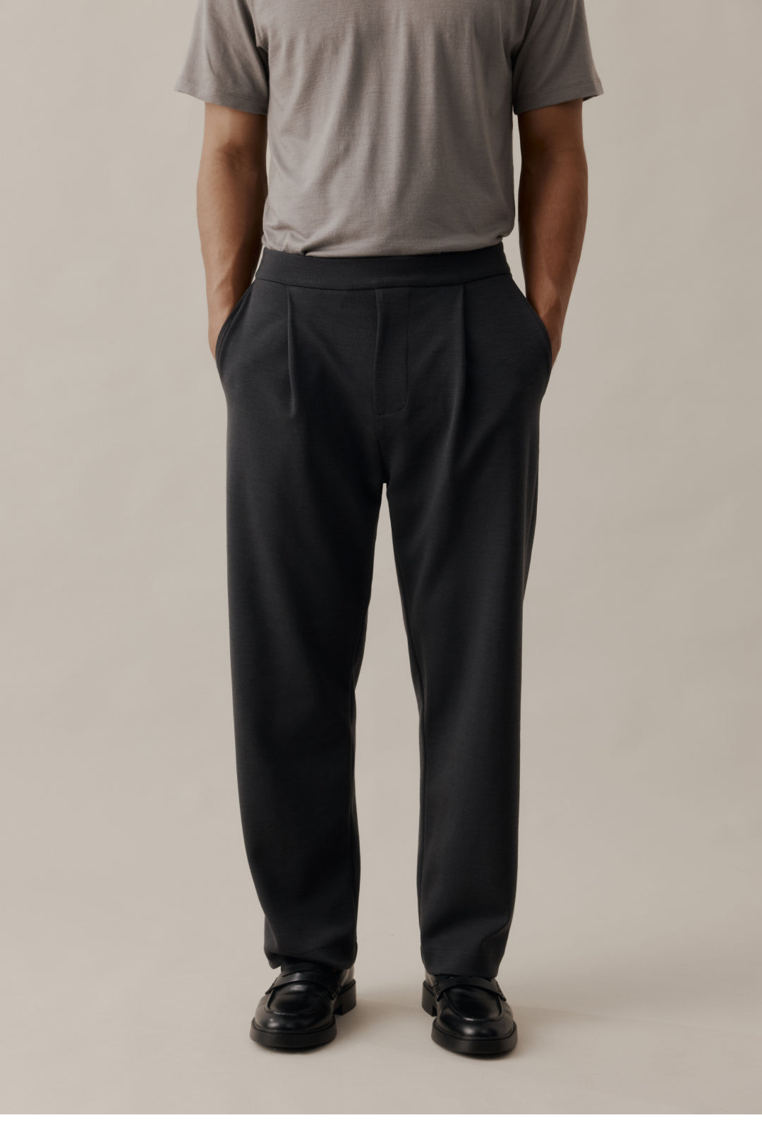 longform_merino_mens_taliored_pant_charcoal.jpeg